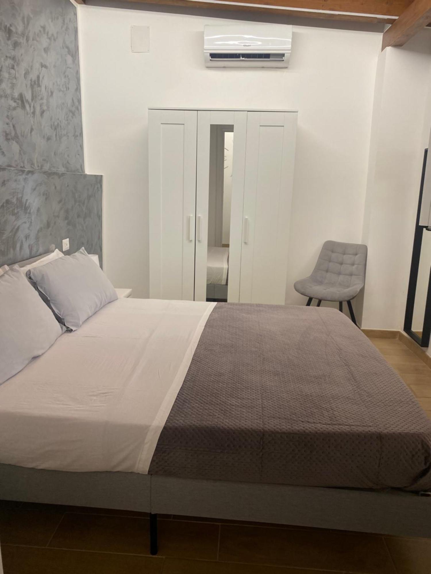 Appartement Il Giardino Di Max à Bari Extérieur photo